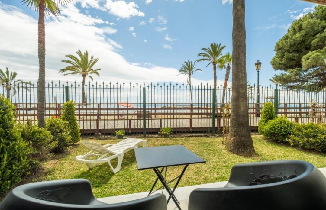 Puerto Banus Beach Apartments Марбелья Екстер'єр фото