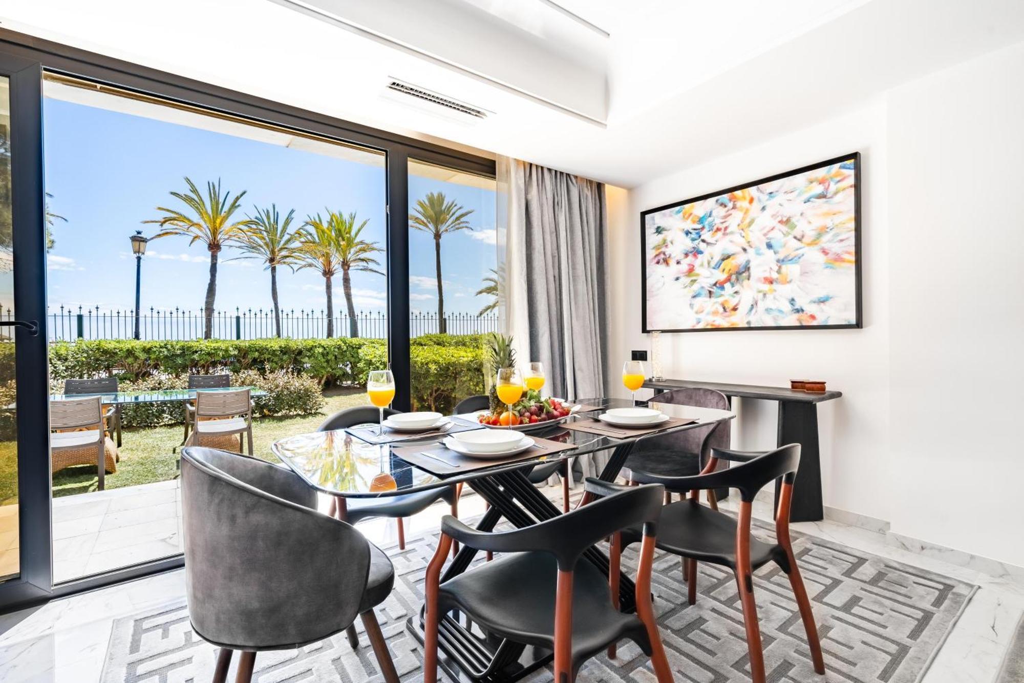 Puerto Banus Beach Apartments Марбелья Екстер'єр фото